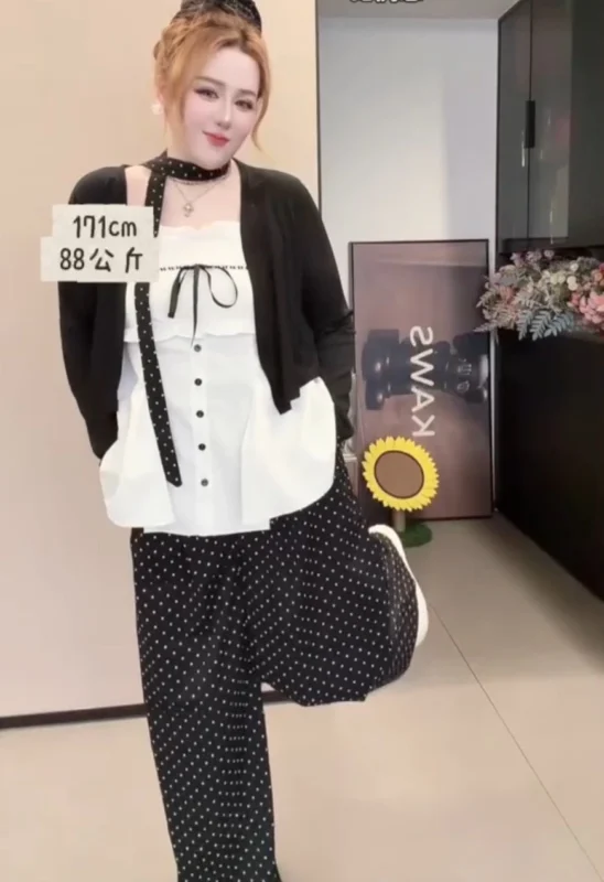 編號777: 飄帶開衫花邊吊帶三件套