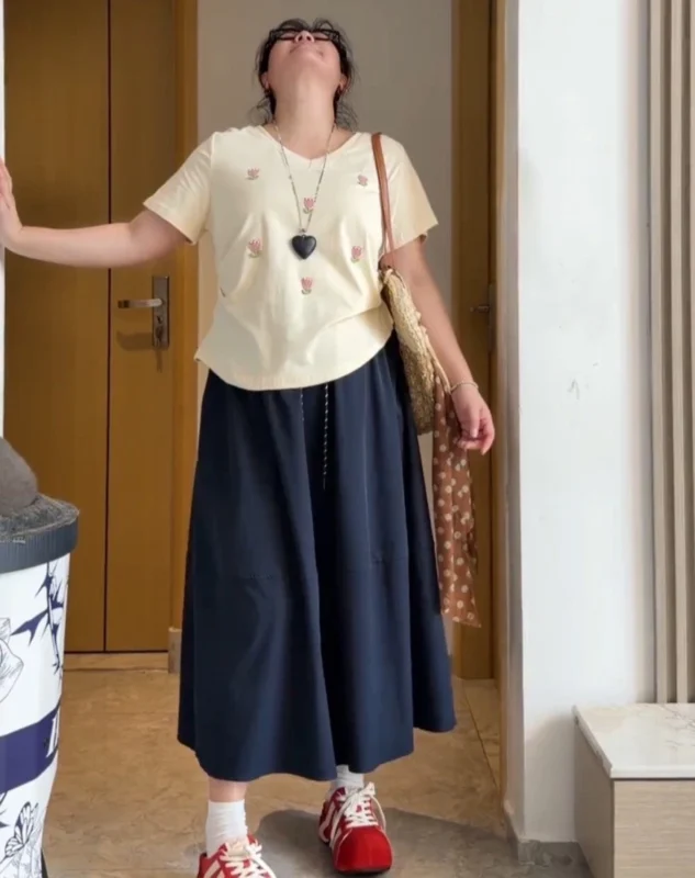 玫瑰花V領百搭上衣