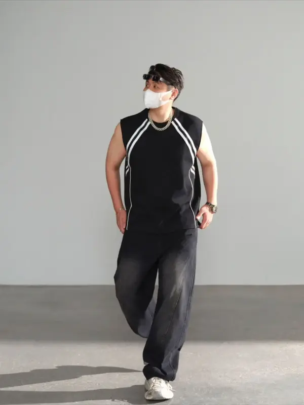 Panelled Sleeveless Tank Top thumbnail 2